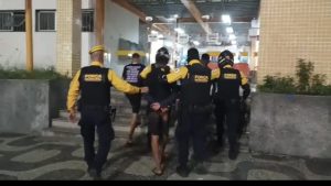 Força Municipal prende quatro homens por furtos no Centro do Rio; notebooks e celulares recuperados