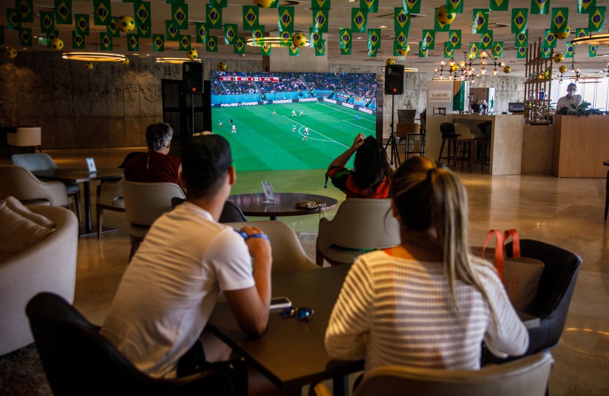 Copa do Mundo 2026: Rio de Janeiro deve movimentar R$ 327 milhões com consumidores assistindo em casa
