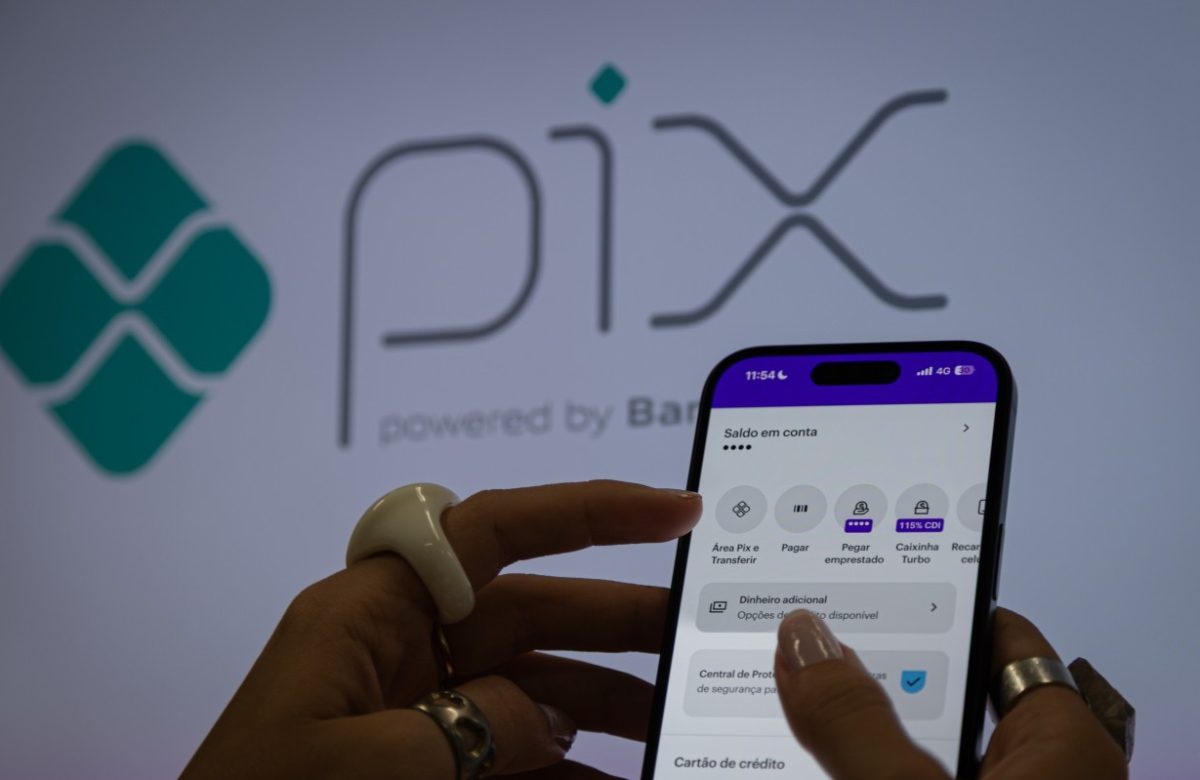 Deputada do PT apresenta projeto de lei para proteger Pix contra pressões internacionais e sanções dos EUA