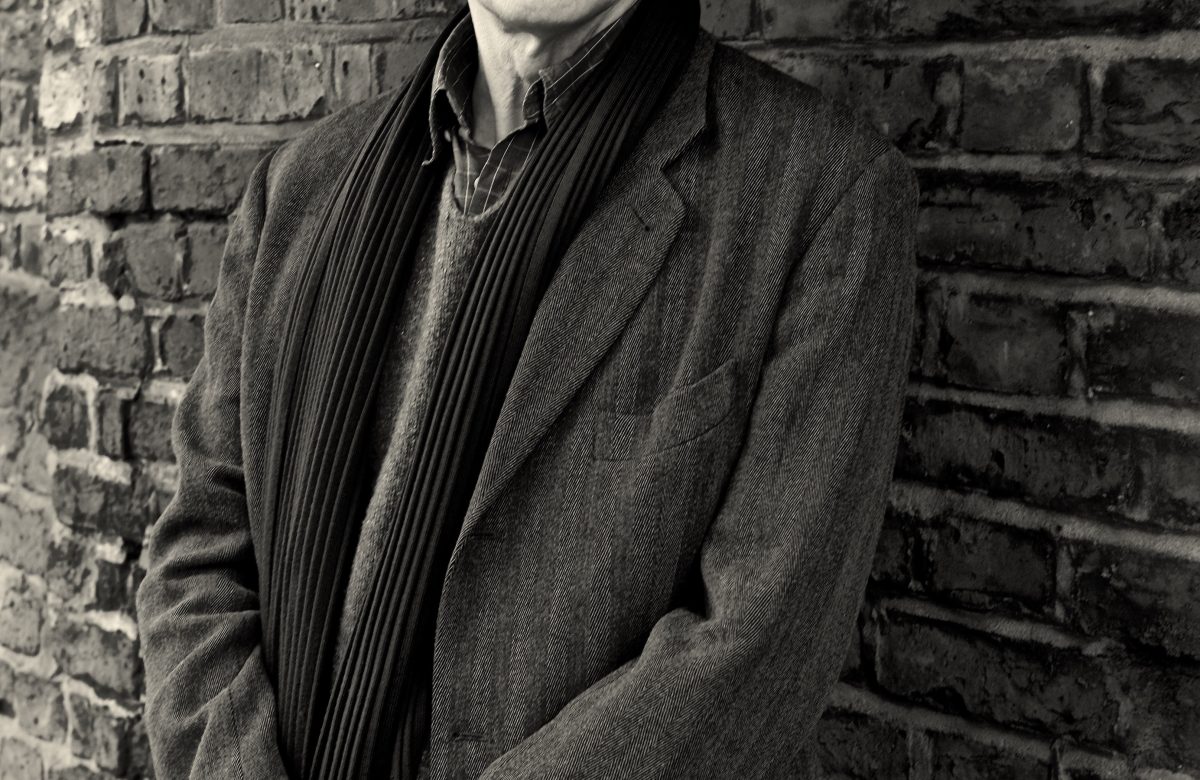 Julian Barnes vence Prêmio Princesa das Astúrias de Letras 2026: honraria para escritor britânico consagrado