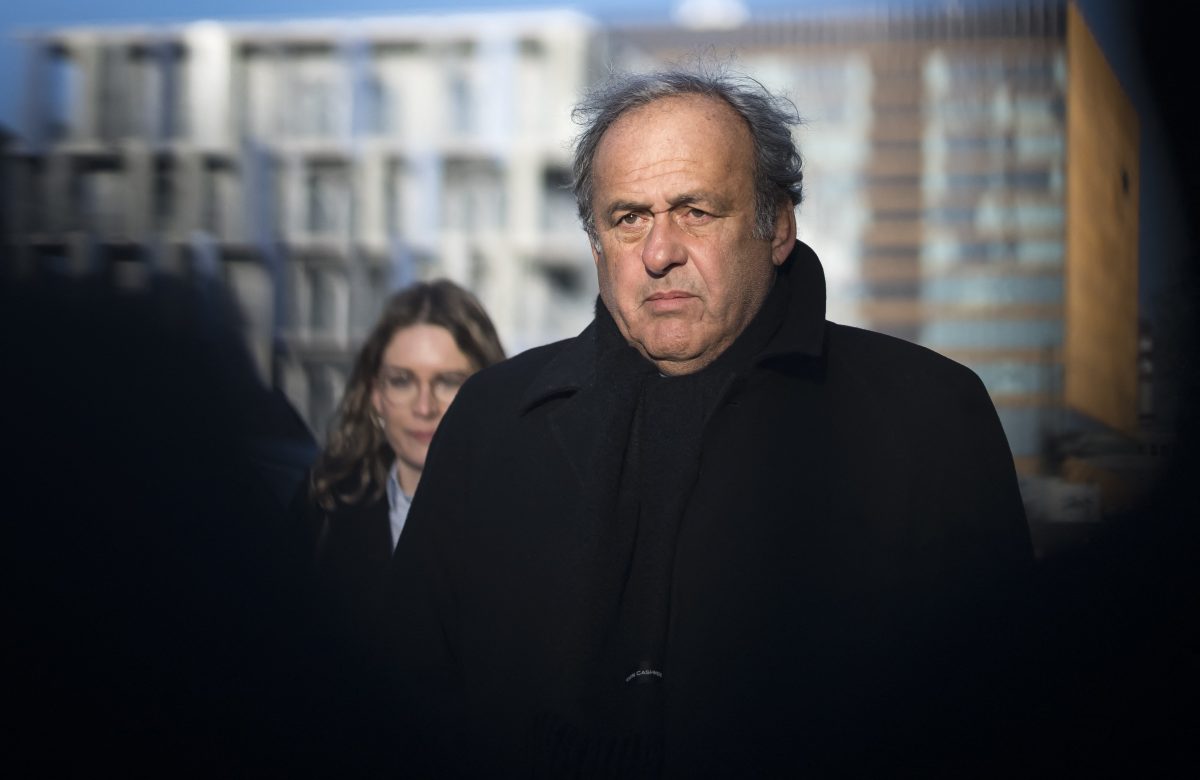 Platini denuncia Infantino por conspiração: entenda a disputa pela presidência da Fifa em 2016