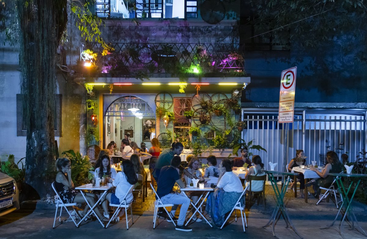 Restaurantes Românticos no Rio de Janeiro: Guia Completo para Dia dos Namorados e Encontros Especiais