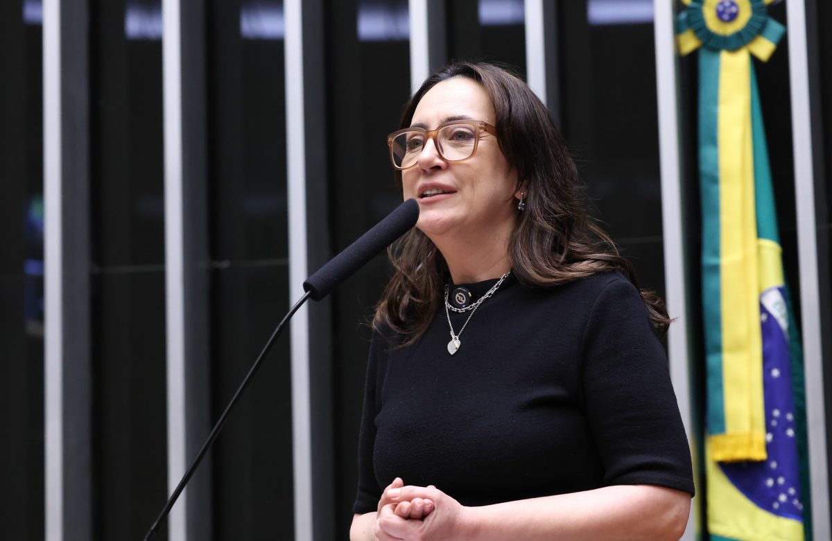 Rosangela Moro intensifica pré-campanha no Paraná após transferência eleitoral