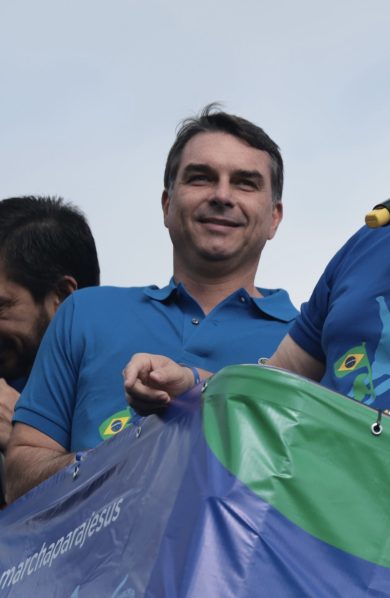 Interferências Religiosas na Luta Eleitoral: A Manipulação do Voto por Líderes Evangélicos