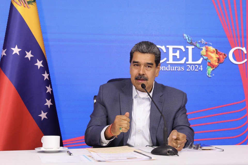 Venezuela fecha sua embaixada no Equador