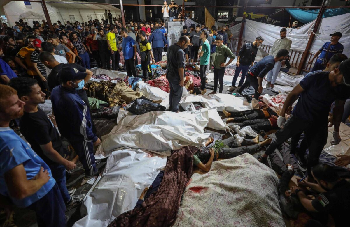 Corpos são encontrados em vala de hospital em Gaza