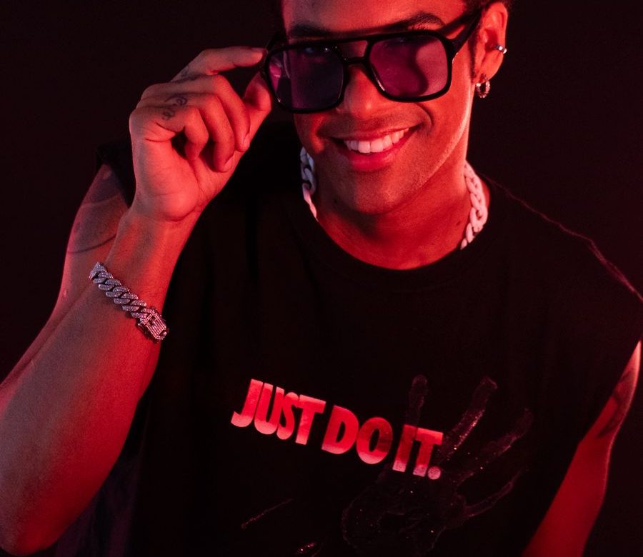 D’Black lança EP “Lado B” e anuncia nova fase artística batizada de D’Black 2.0