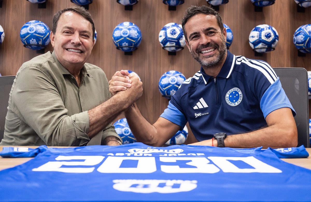 Artur Jorge renova com Cruzeiro até 2030 após apenas quatro partidas no comando