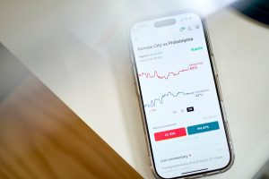 Banco Central fecha vácuo regulatório e proíbe plataformas de previsões: entenda a decisão