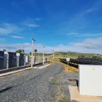 Baterias dominam sistemas elétricos globais com queda de 75% nos custos até 2025