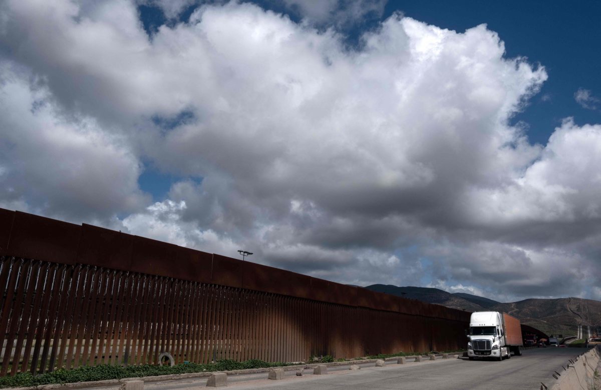 Captura de chefe criminoso no México provoca bloqueios e vandalismo na fronteira com EUA