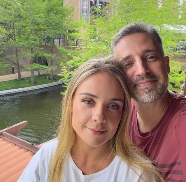 Companheiro de triatleta brasileira morta no Ironman Texas faz despedida emocionante: ‘Nunca imaginei sentir tanta dor’