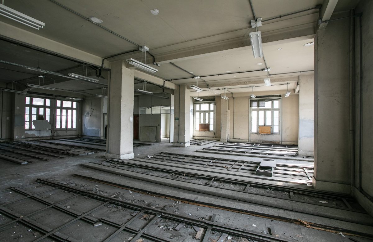 Edifício A Noite vai Doar Esquadrias Históricas de Madeira e Ferragens em Retrofit