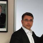 Flávio Bolsonaro Defende Fim da Reeleição, Mas Apenas 30% dos Brasileiros Veem Benefício Político