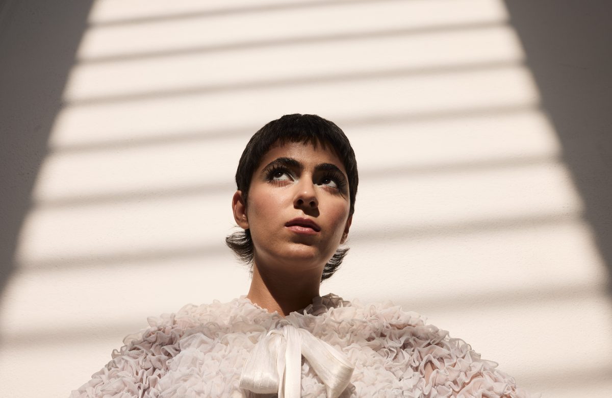 Loulu Gilberto lança primeiro álbum: homenagem à história de João Gilberto