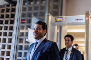 Messias em Campanha pelo STF: Encontro Estratégico com Flávio Bolsonaro Marca Articulação Política