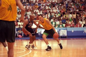 Oscar Schmidt: Federação Internacional de Basquete lamenta morte da lenda brasileira