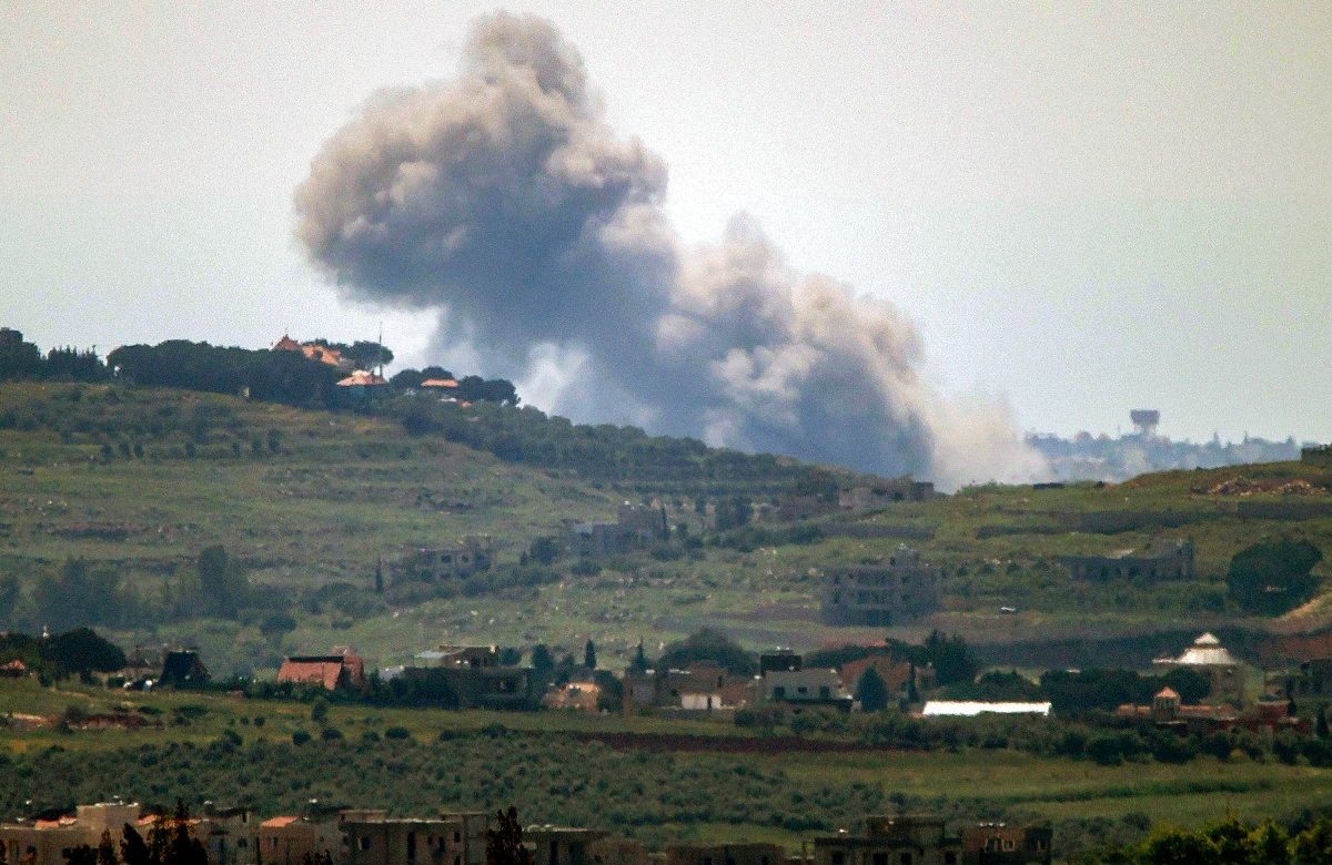 Ataque israelense atinge veículo em rodovia crítica ao sul de Beirute durante cessar-fogo