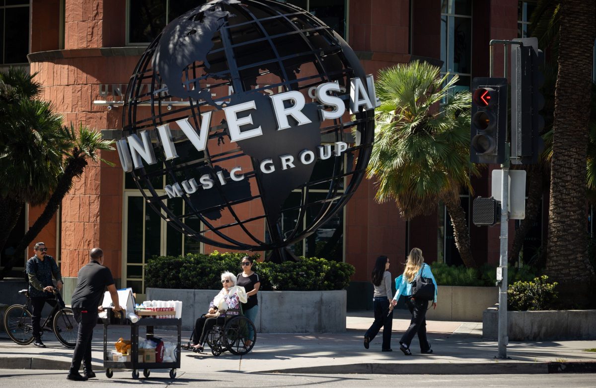 CEO da Bolloré rejeita oferta de Bill Ackman pela Universal Music Group por subavaliação