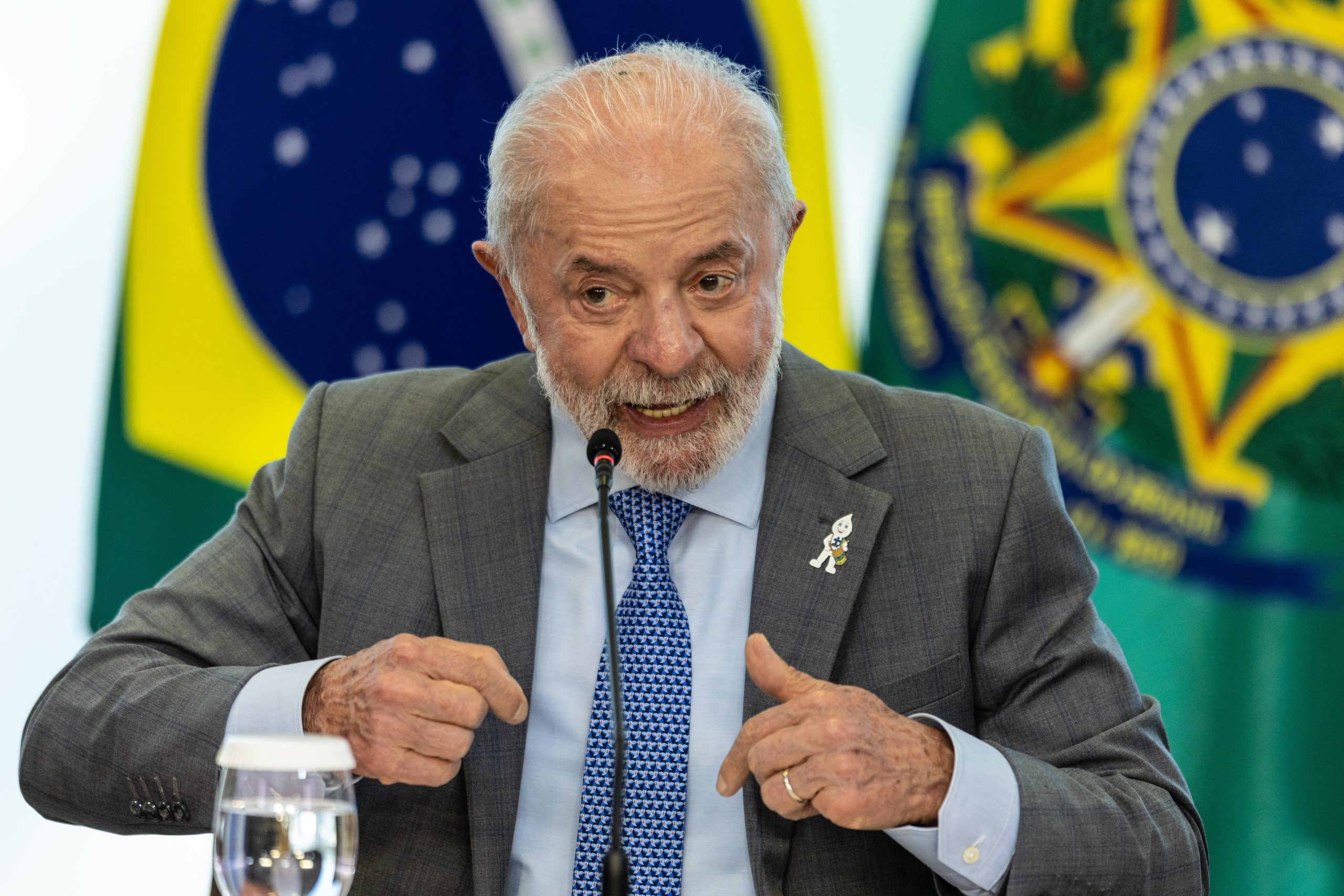 Pesquisa Datafolha: Avaliação negativa do governo Lula cai para 39% enquanto aprovação se mantém estável