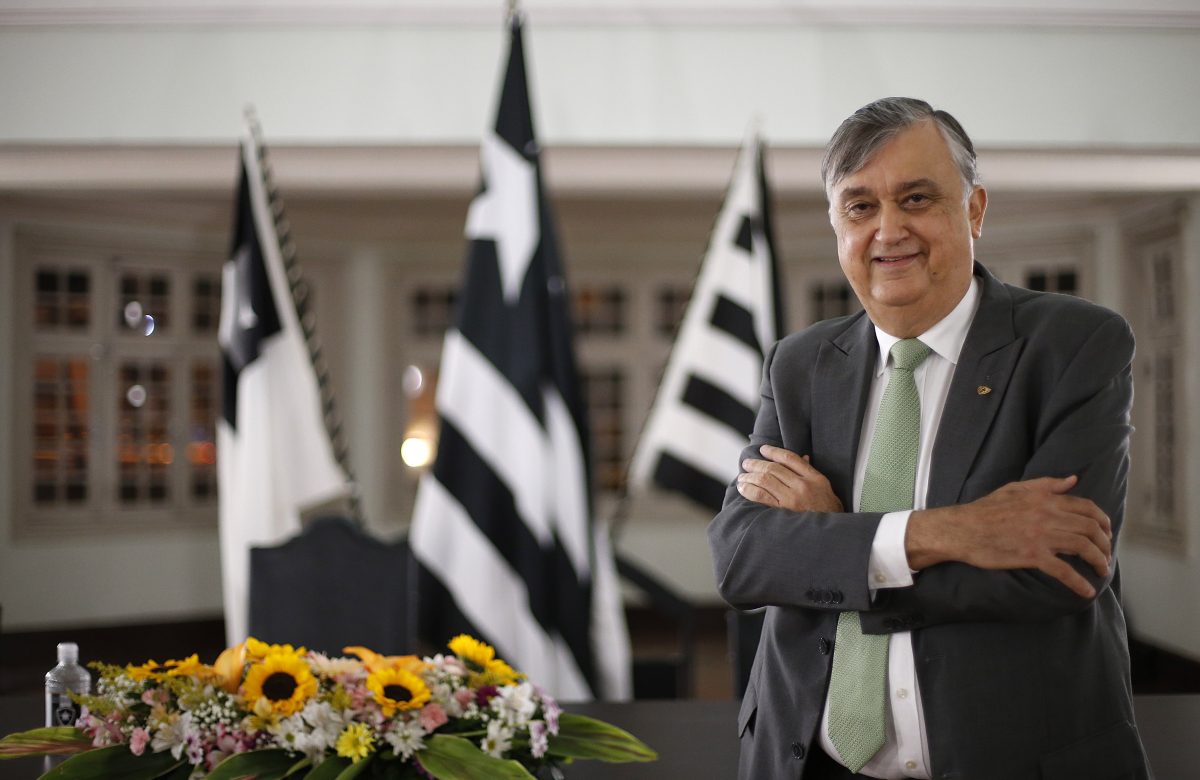 Durcesio Mello convoca assembleia extraordinária no Botafogo após decisão do Tribunal de Justiça