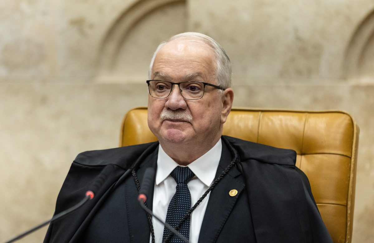 Fachin apresenta estratégia para implementar código de conduta no STF antes das eleições de outubro