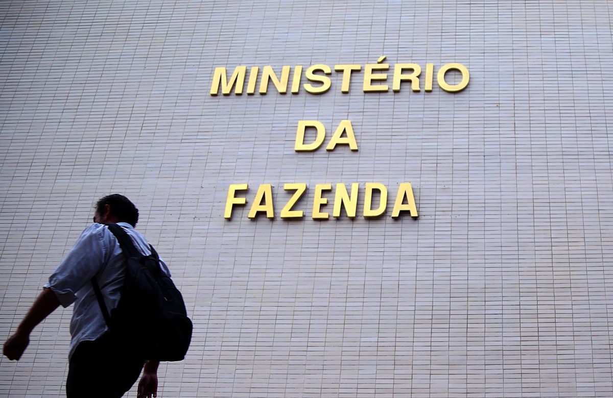 Governo registra superávit de R$ 25 bilhões em abril: segundo melhor resultado da história