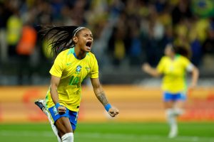 Brasil derrota Estados Unidos por 2 a 1 em jogo preparatório para Copa do Mundo