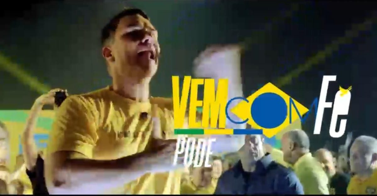 Campanha de Flávio Bolsonaro lança jingle ‘Vem com Fé’ em ritmo sertanejo: estratégia de marketing político