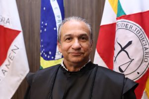 CNJ abre processo disciplinar contra desembargador do TJ-MG por denúncias de abuso sexual