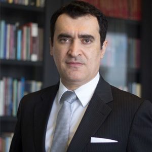 Ex-professor da USP é denunciado por estupro, assédio sexual e importunação contra alunos