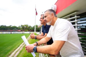 Flamengo Reduz Investimentos na Janela de Transferências Após Recorde de Contratações