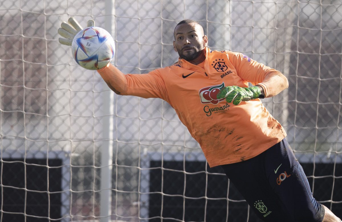 Goleiro Weverton tem título eleitoral cancelado após faltar a três eleições consecutivas