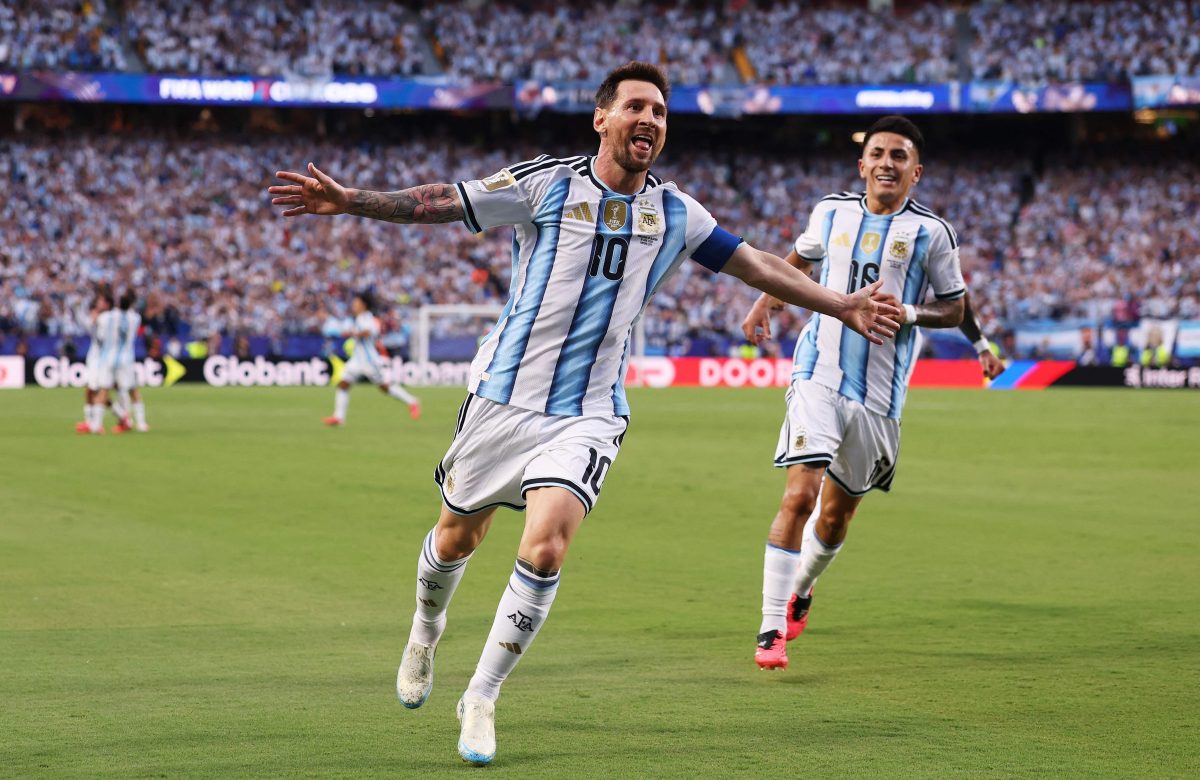 Messi iguala Mbappé com 14 gols em Copas e se aproxima de recorde histórico