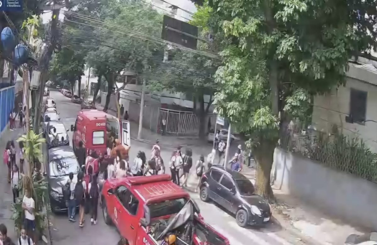 Princípio de incêndio em escola da Tijuca é controlado pelos bombeiros do Rio de Janeiro
