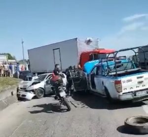 Rio de Janeiro reduz crimes violentos em 21 anos, mas roubos de cargas e veículos aumentam