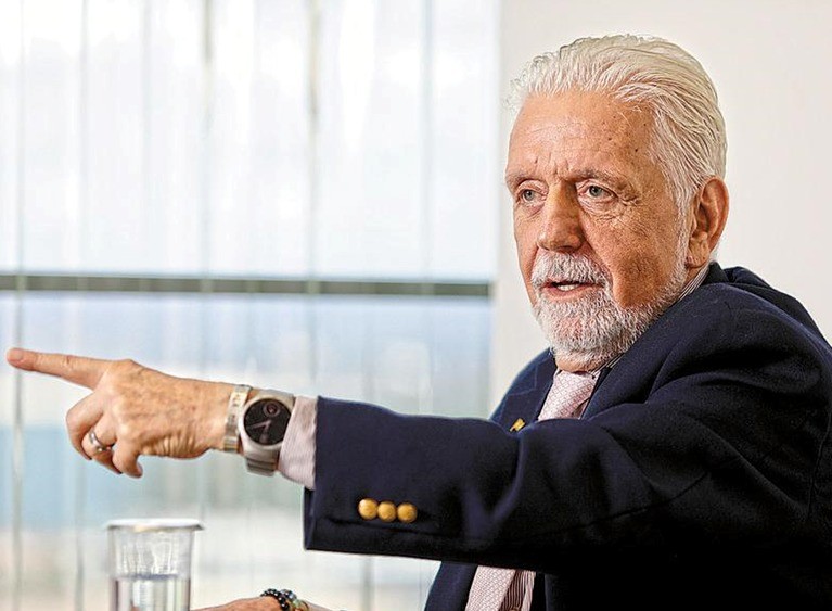 Wagner desafia PF a apresentar investigações sobre ele dois dias antes de operação