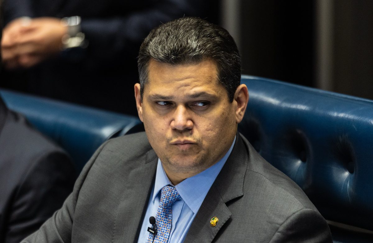 Alcolumbre quer votar PEC da aposentadoria especial para agentes de saúde com impacto de R$ 30 bilhões