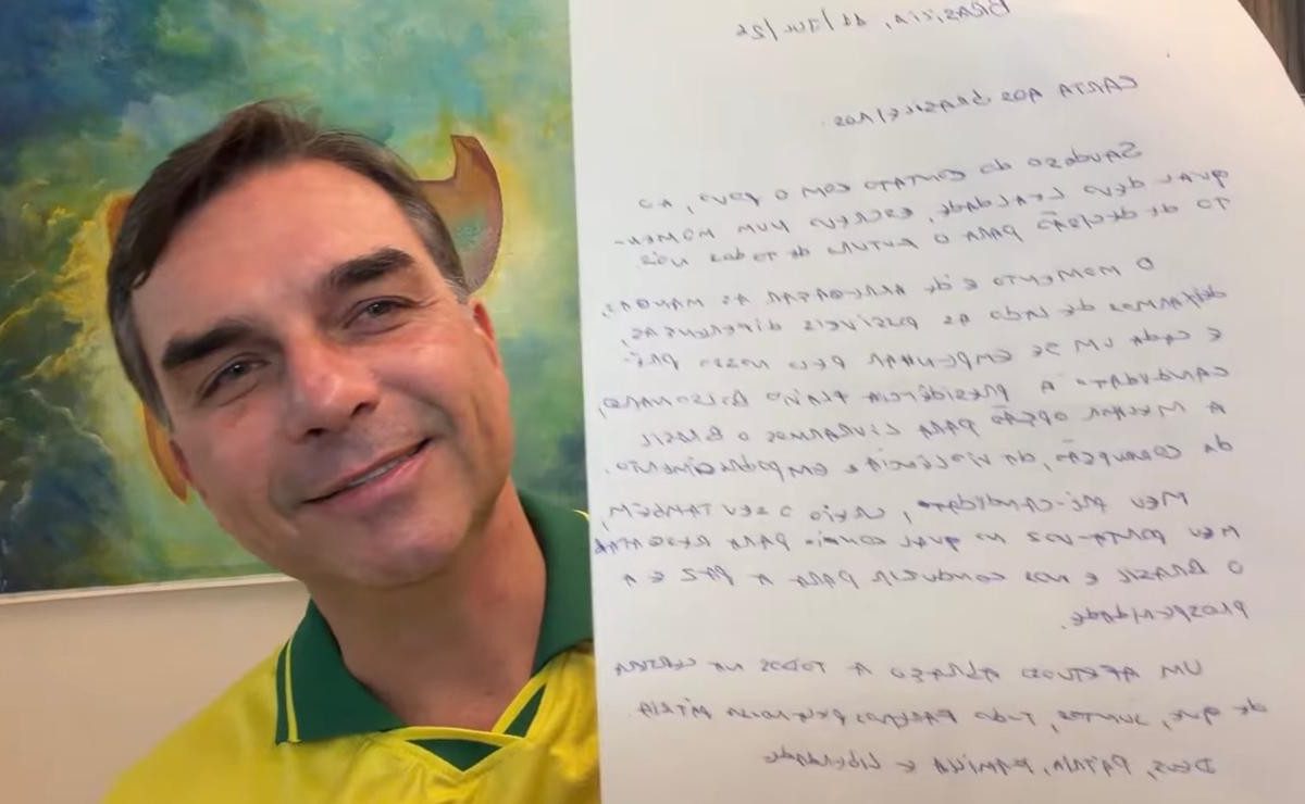 Bolsonaro pode perder prisão domiciliar se comprovado conhecimento sobre divulgação de carta do filho