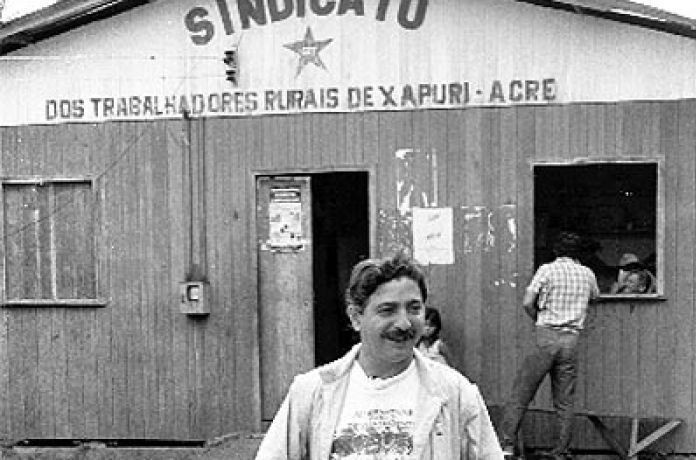 Documentário Inédito Sobre Chico Mendes Revela Imagens Exclusivas do Julgamento de Seus Assassinos