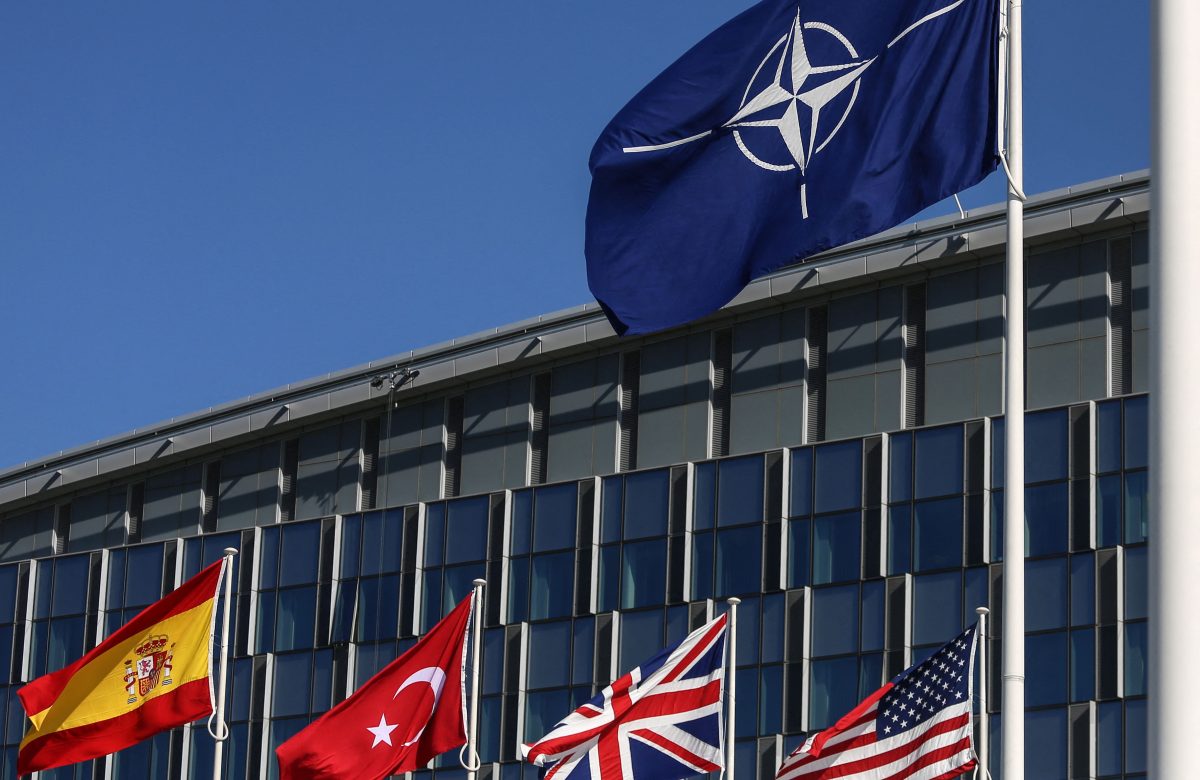 Estagiária canadense de origem chinesa é presa por suspeita de espionagem na OTAN