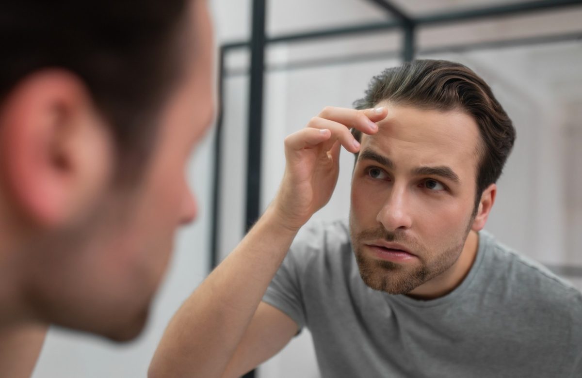 Estética Masculina em Alta: Homens Adotam Botox, Transplante Capilar e Tratamentos Corporais