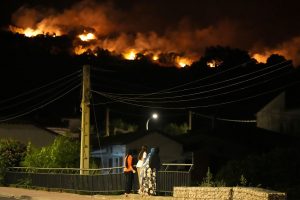 Incêndios na França e Espanha: Mais de 160 Mil Pessoas Evacuadas em Situação Dramática