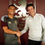 João Gomes é oficialmente anunciado pelo Aston Villa após saída do Wolverhampton