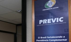 Previc é acusada de excluir aposentados de processo de migração de plano previdenciário complementar