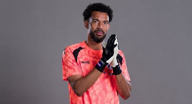 Vozinha assina com Colo-Colo: goleiro de 40 anos que conquistou o mundo na Copa 2026