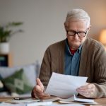 Aposentados enfrentam redução de crédito consignado: entenda o dilema da renda complementar