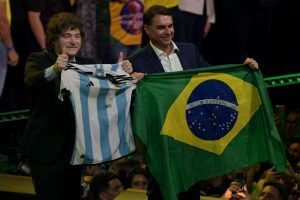 Argentina autoriza exercício militar com Marinha do Brasil apesar de tensões diplomáticas entre Milei e Lula