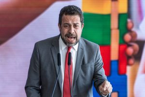 Boulos descarta negociações na PEC da redução de jornada e pressiona Senado por votação urgente