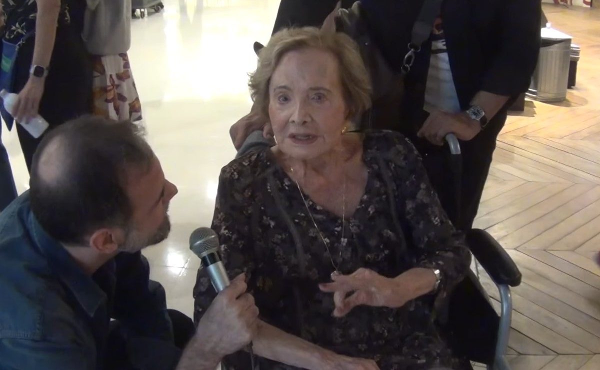 Glória Menezes em última entrevista: ‘Caminho todos os dias’ e usa cadeira de rodas só para conforto